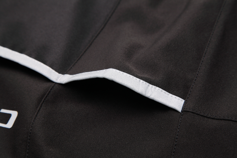 Men’s woven bicycle long sleeve zipper off jacket.